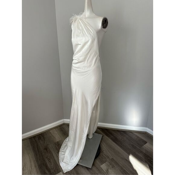 NWT MadeByIla One Shoulder Feather Trim Open Back Silk Emma Gown White $1200 - Picture 11 of 15